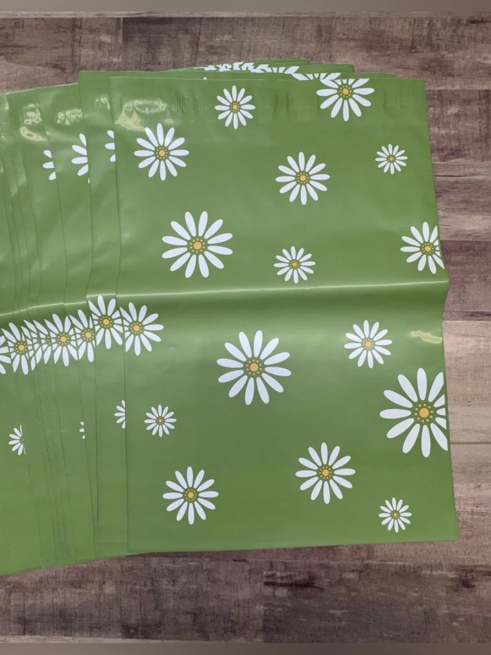 20 Sage Green Daisy Pattern Poly Mailer Bags 10x13 Shipping Office Bags